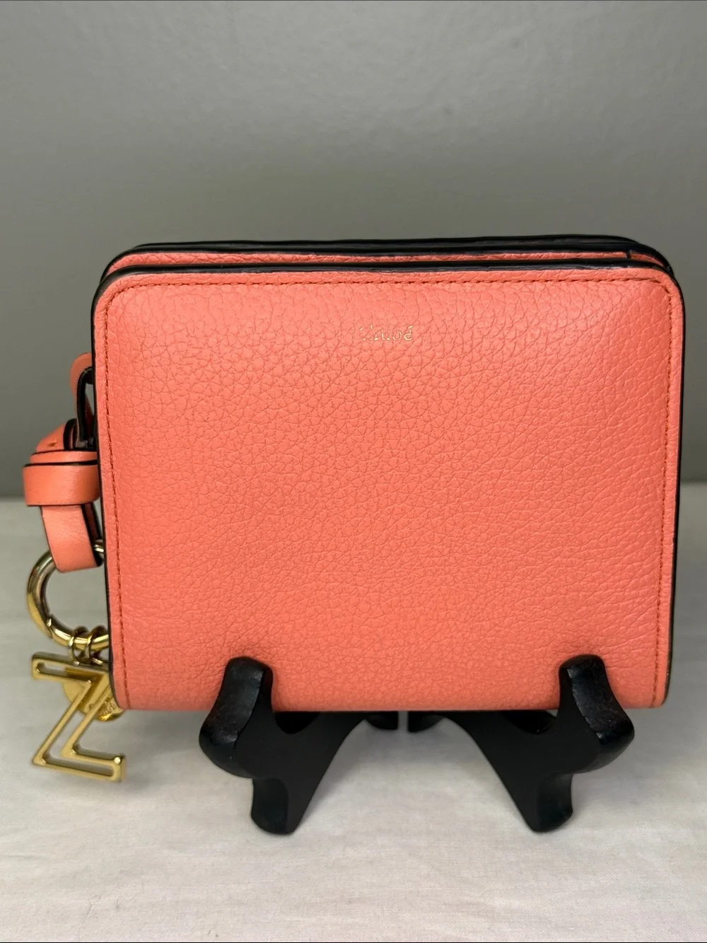Chloe Alphabet Pink Grained Leather Small Bifold Wallet Gold Tone Italy
